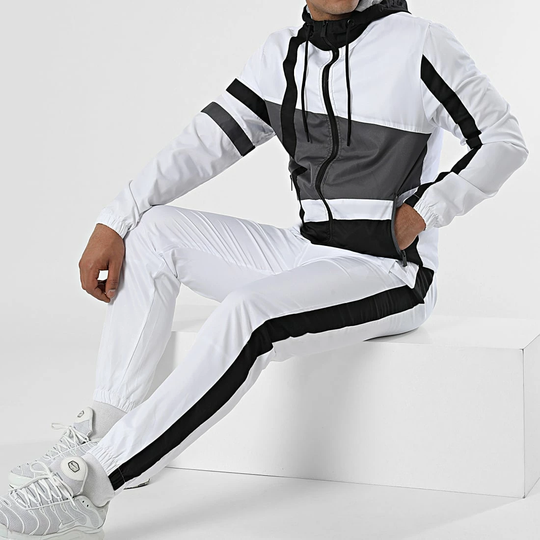 Les meilleures critiques de 🤩 Ensemble De Survetement A Bandes TX-724 Blanc Noir de Zayne Paris 😉 1 Les meilleures critiques de 🤩 Ensemble De Survetement A Bandes TX-724 Blanc Noir de Zayne Paris 😉