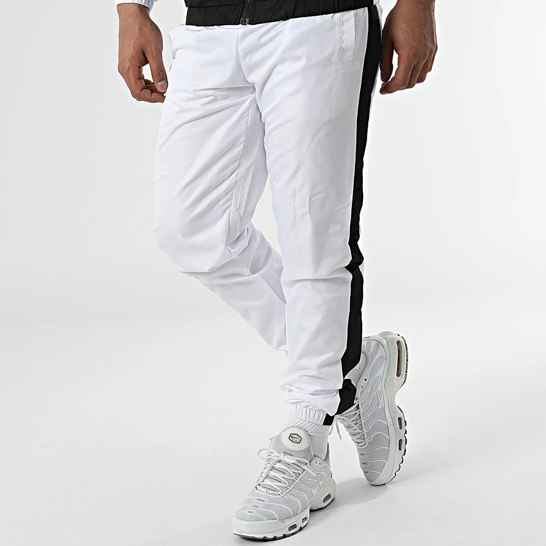 Les meilleures critiques de 🤩 Ensemble De Survetement A Bandes TX-724 Blanc Noir de Zayne Paris 😉 4 Les meilleures critiques de 🤩 Ensemble De Survetement A Bandes TX-724 Blanc Noir de Zayne Paris 😉 – Image 4