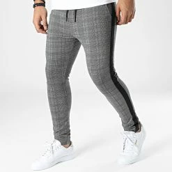 Meilleure vente ⌛ Pantalon A Carreaux Et Bandes TX-664 Gris Anthracite de Zayne Paris 😉