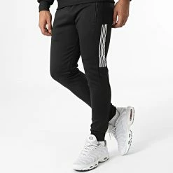 Grosses soldes 🔔 Ensemble Veste Zippée Et Pantalon Jogging A Bandes E320 Noir de Zayne Paris 🧨 -Zayne Paris Soldes zayne paris 331223 E320 1 20220811T143743 04