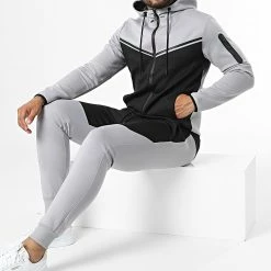Acheter 🎁 Ensemble Sweat Zippé Capuche Et Pantalon Jogging E-314 Noir Gris Réfléchissant de Zayne Paris 😍