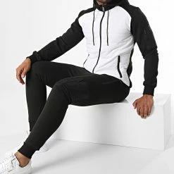 Nouveau 😍 Ensemble Veste Zippée Capuche Et Pantalon Jogging E-325 Blanc Noir de Zayne Paris ✔️