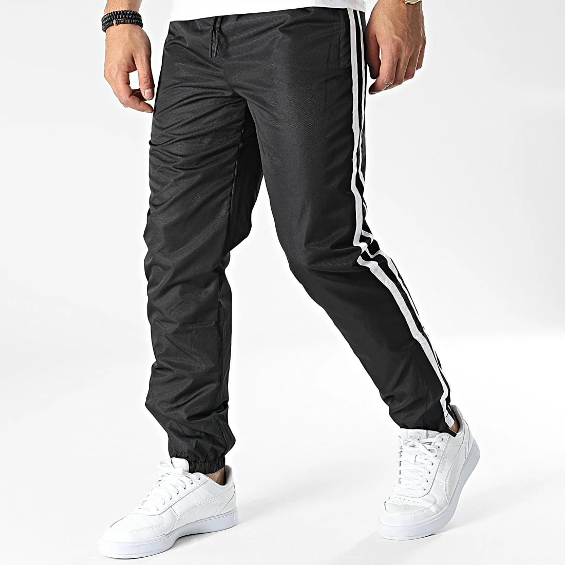 Tout neuf 🌟 Pantalon Jogging TX807 Noir de Zayne Paris ⭐ 1 Tout neuf 🌟 Pantalon Jogging TX807 Noir de Zayne Paris ⭐